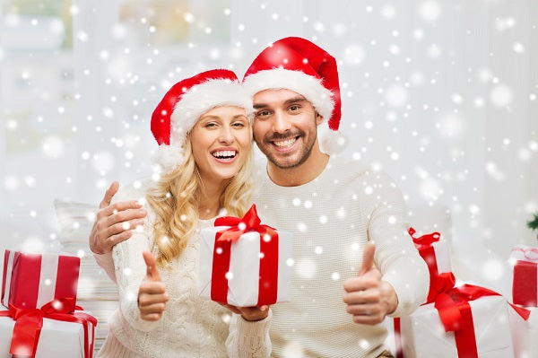 【2026年】彼氏が本気で喜ぶクリスマスプレゼント15選｜20代・30代社会人カップル向けの予算別ギフト