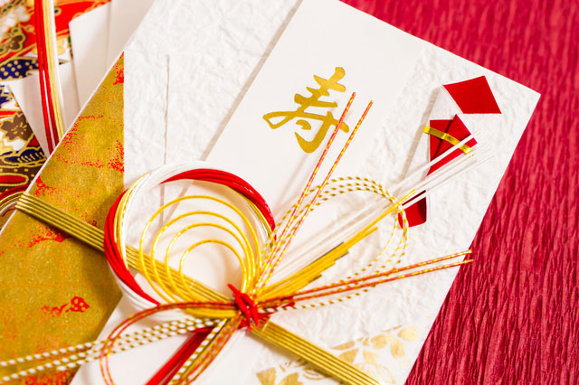 【2026年版】ご祝儀袋の書き方・選び方を完全ガイド｜結婚式・出産祝いのマナー徹底解説